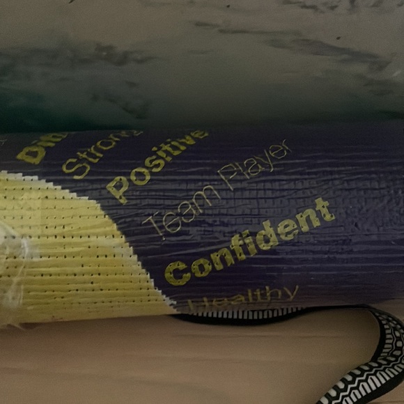 ARBONNE logo’d yoga mat with carrying strap NEW - Picture 5 of 6